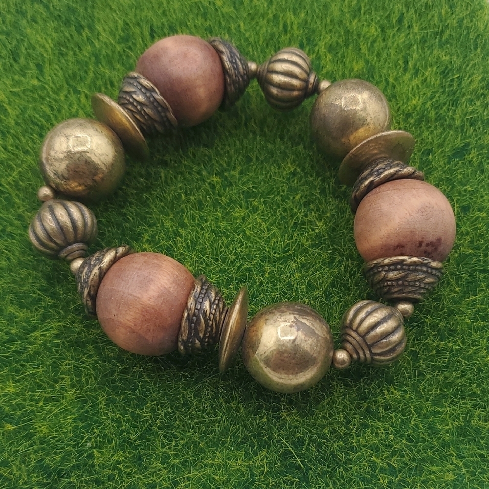 Elegant Gold and Brown Beaded Bracelet B3006